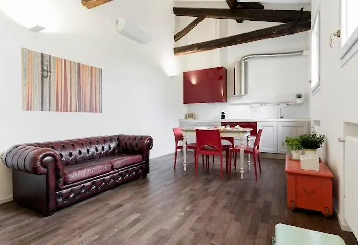 Apartamento Red Immerso Tra Le Mura Bolognesi