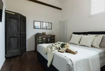 Red Immerso Tra Le Mura Bolognesi Apartmán